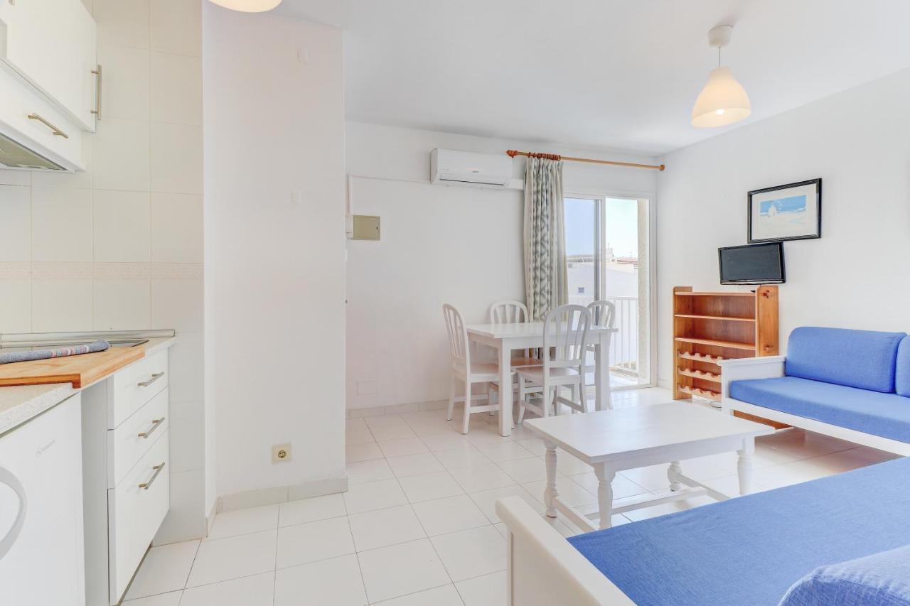 Apartamentos Llevant Port de Pollença Dış mekan fotoğraf