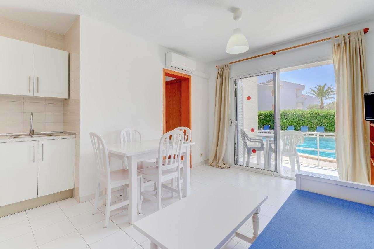 Apartamentos Llevant Port de Pollença Dış mekan fotoğraf