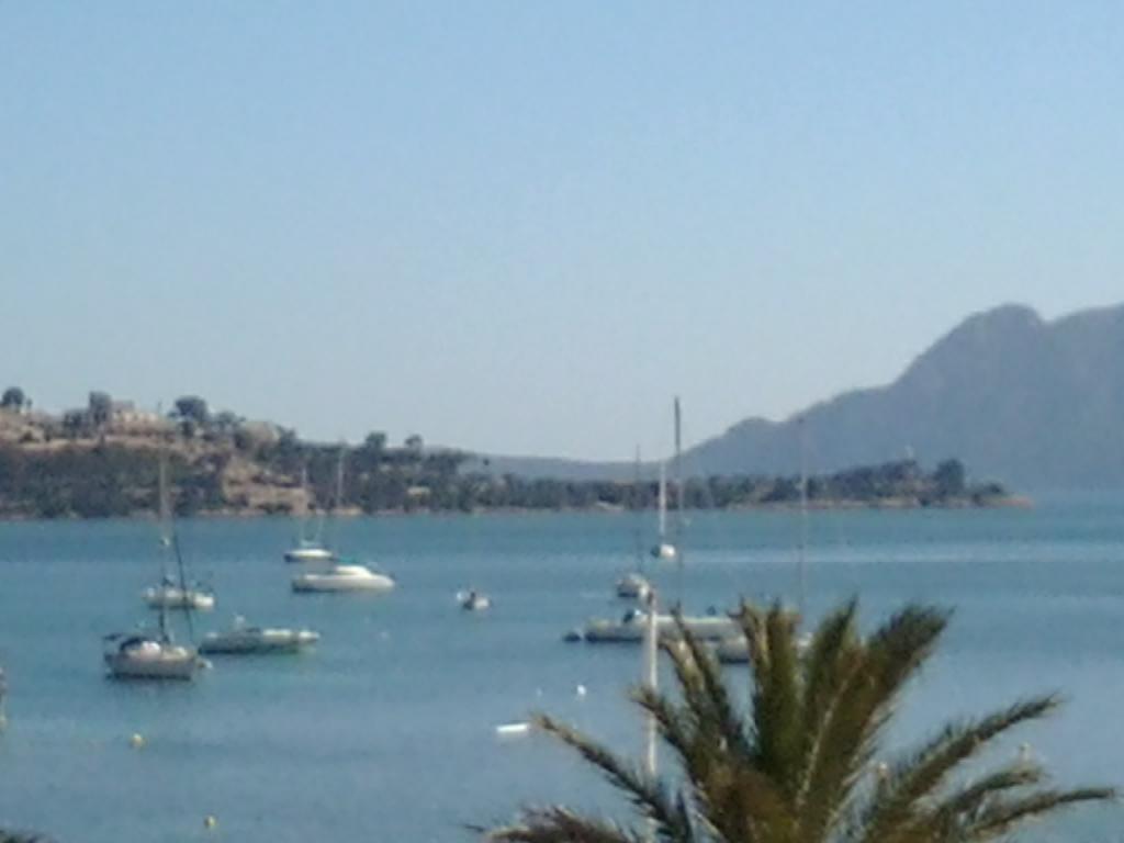 Apartamentos Llevant Port de Pollença Dış mekan fotoğraf